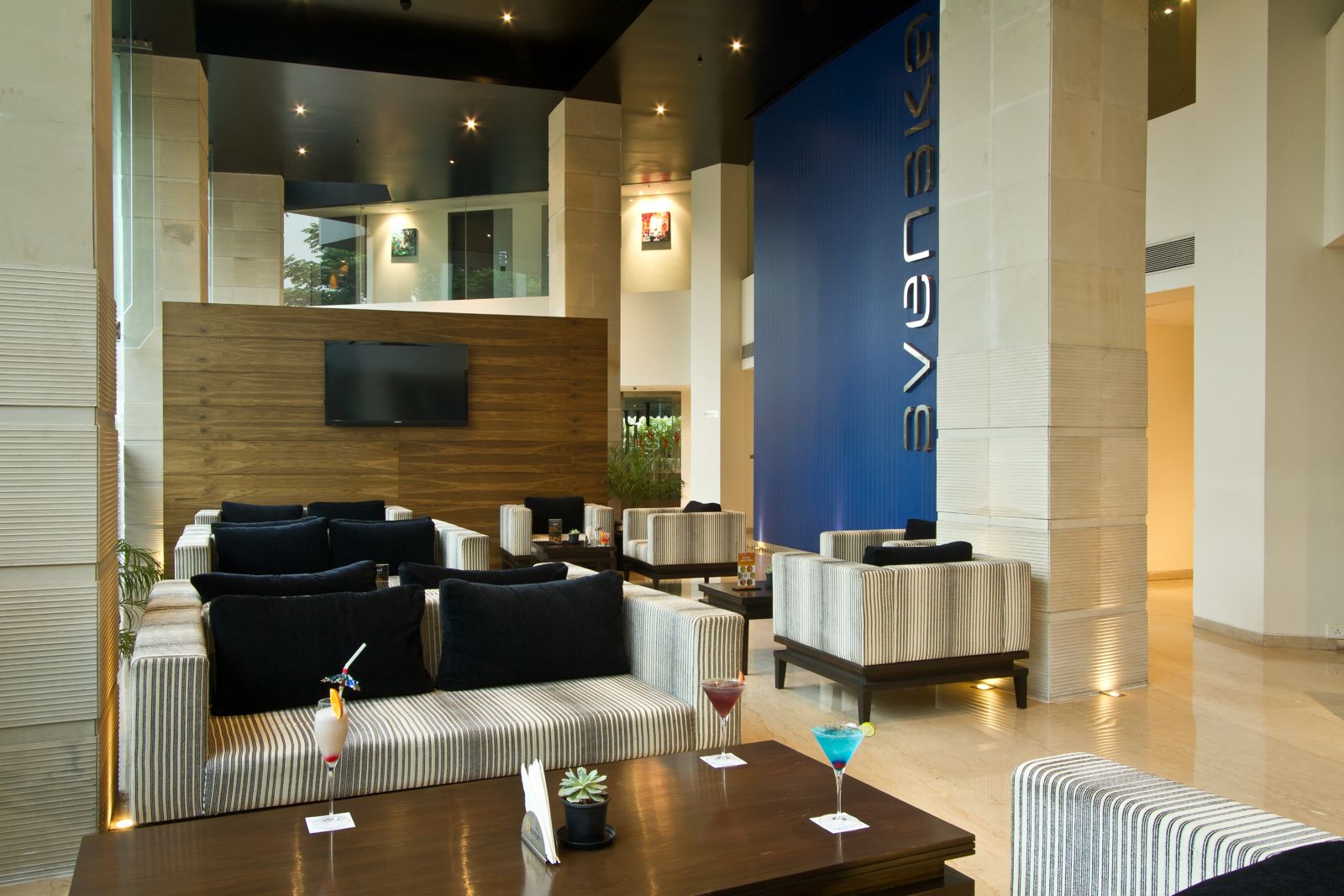 Hotel 2